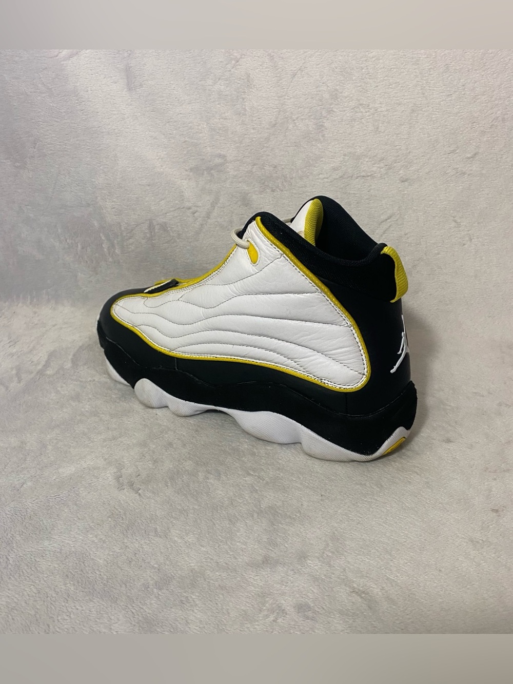 Air Jordan Pro Strong Yellow, White & Black Men's Basketball Sneakers Size 10.5